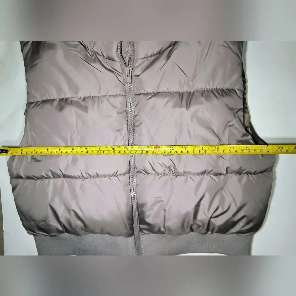 Aeropostale Cropped Quilted Gorpcore Puffer Zipper Vest, L, NWT - Picture 6 of 8